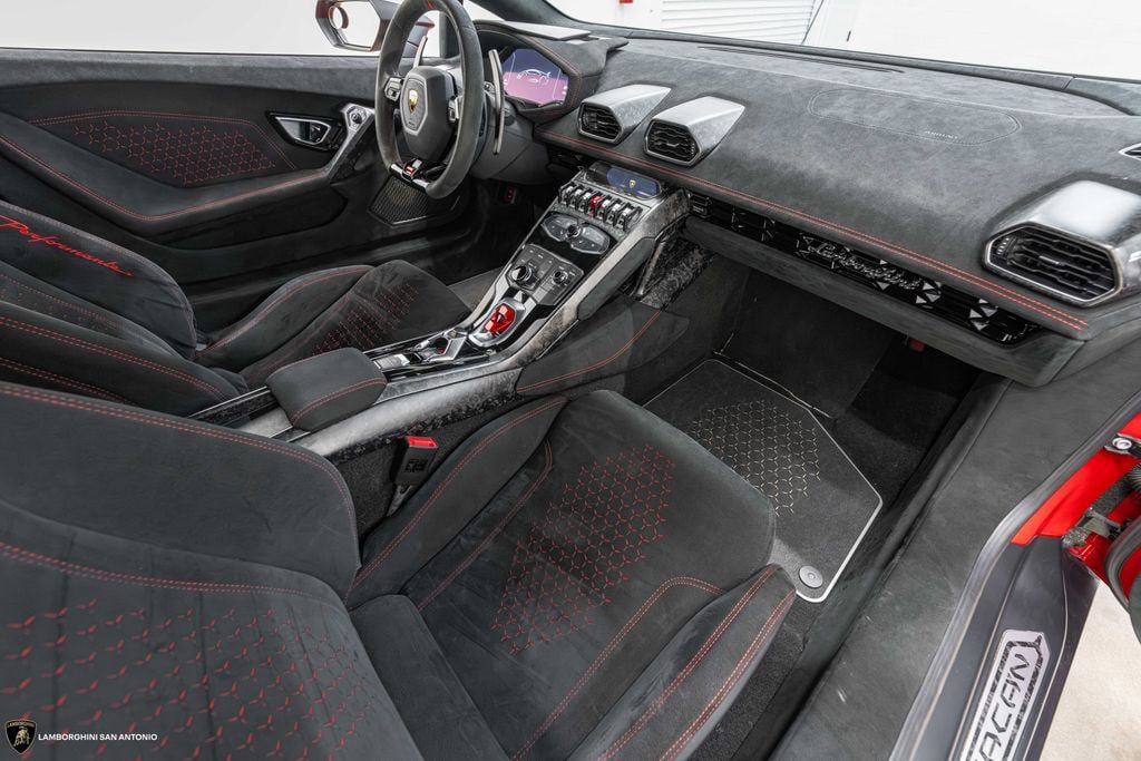 Used 2018 Lamborghini Huracan Performante Coupe