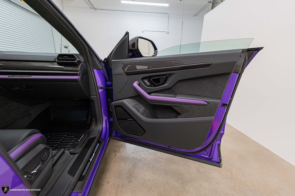 2026 Lamborghini Urus SE - Photo 33