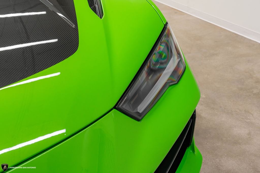 2024 Lamborghini Urus Performante - Photo 14
