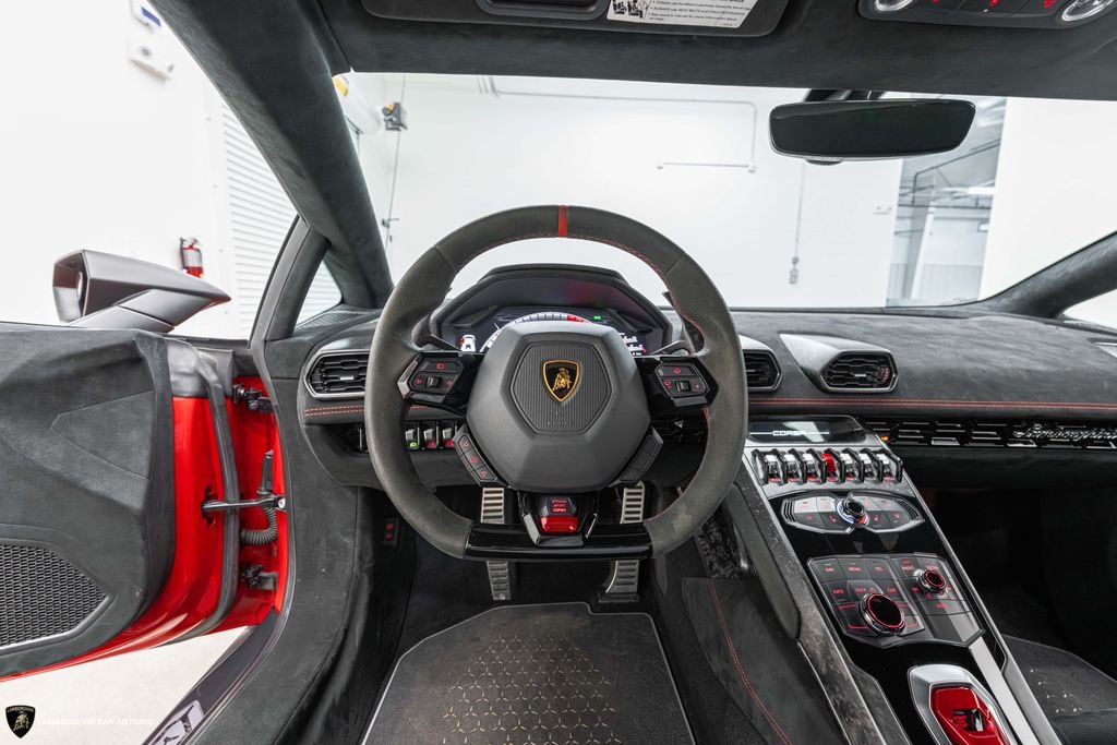 Used 2018 Lamborghini Huracan Performante Coupe