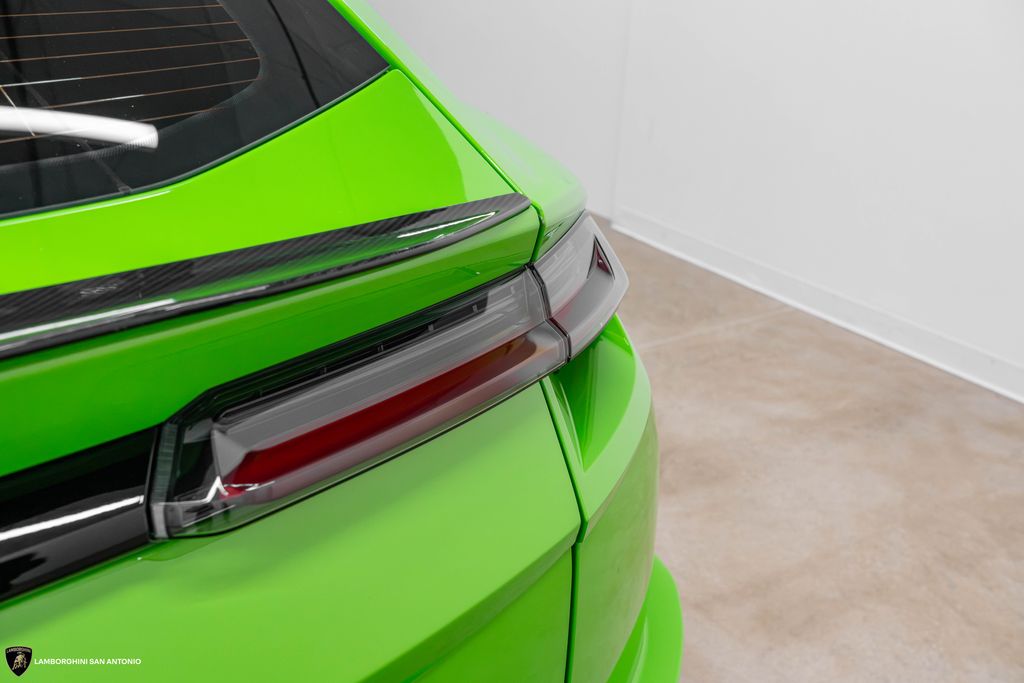2024 Lamborghini Urus Performante - Photo 18