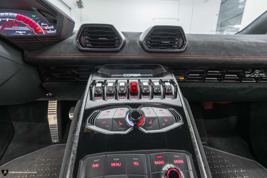2018 Lamborghini Huracan Performante - Photo 40