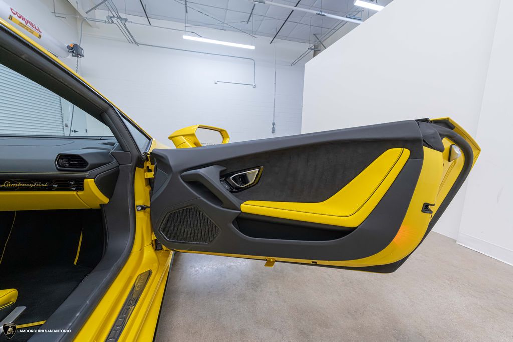 2020 Lamborghini Huracan EVO - Photo 40