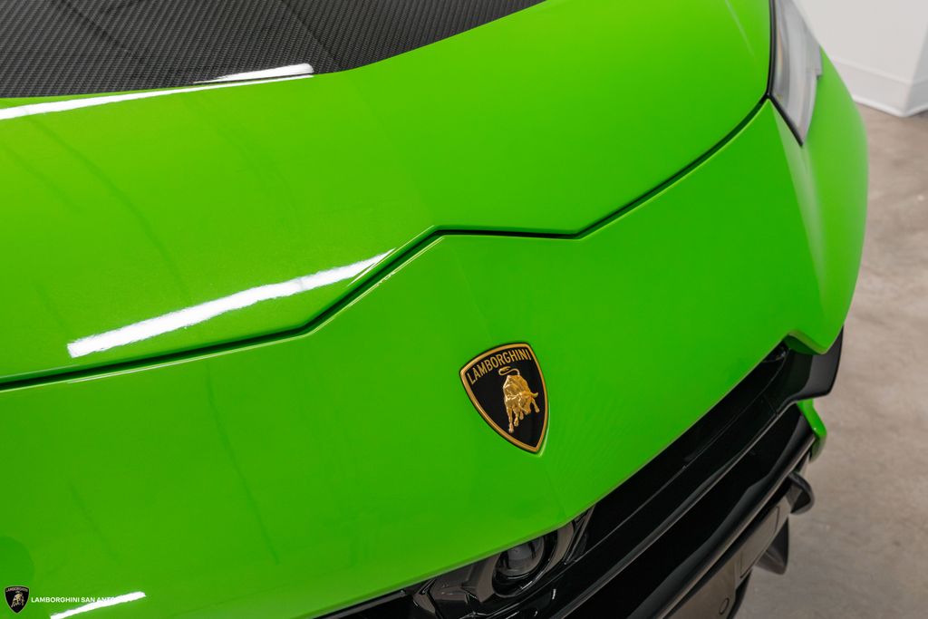 2024 Lamborghini Urus Performante - Photo 13