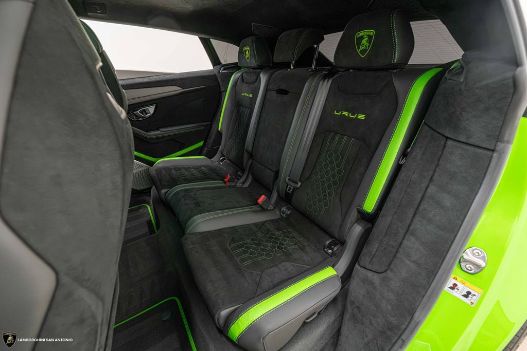 2024 Lamborghini Urus Performante - Photo 23