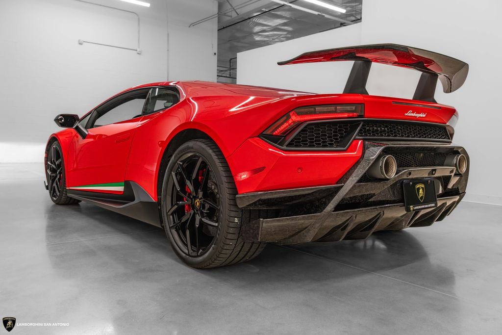 Used 2018 Lamborghini Huracan Performante Coupe