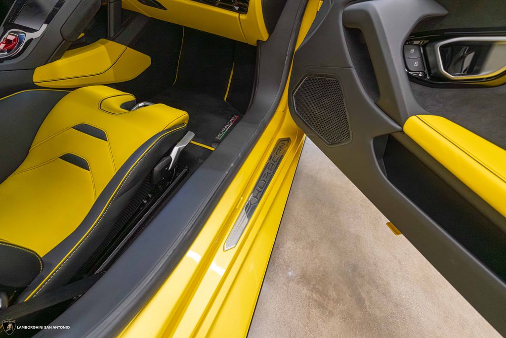 2020 Lamborghini Huracan EVO - Photo 41