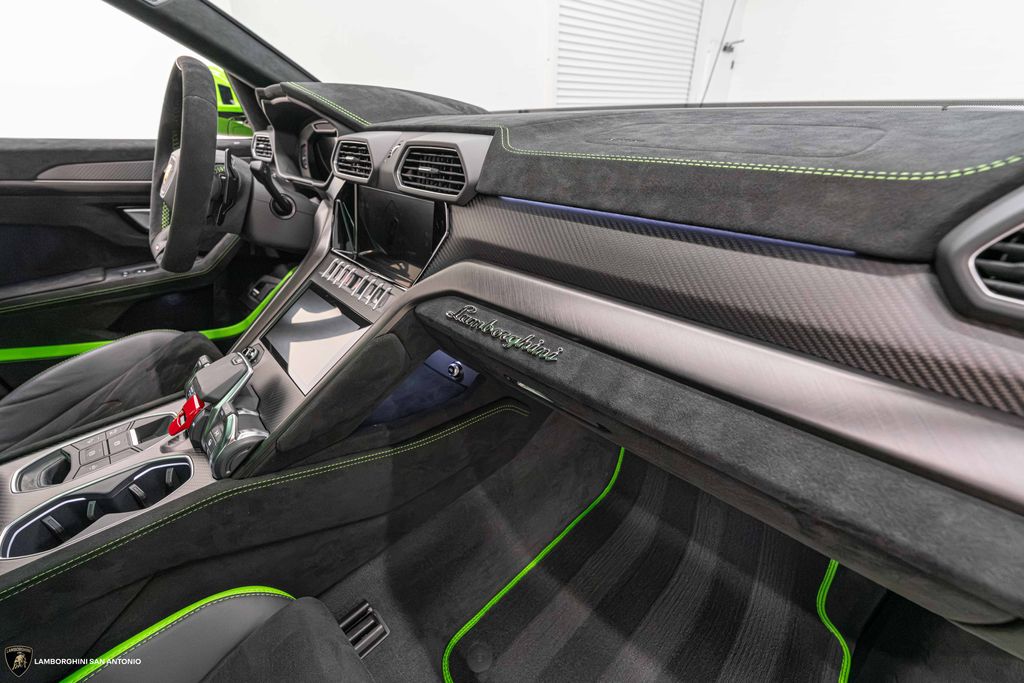 2024 Lamborghini Urus Performante - Photo 33