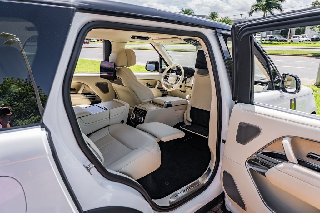 2023 Land Rover Range Rover SV - Photo 40