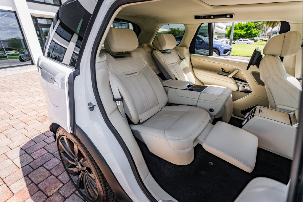 2023 Land Rover Range Rover SV - Photo 39