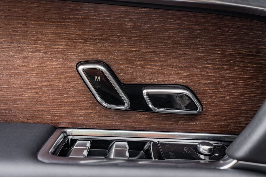 2023 Land Rover Range Rover SE - Photo 18