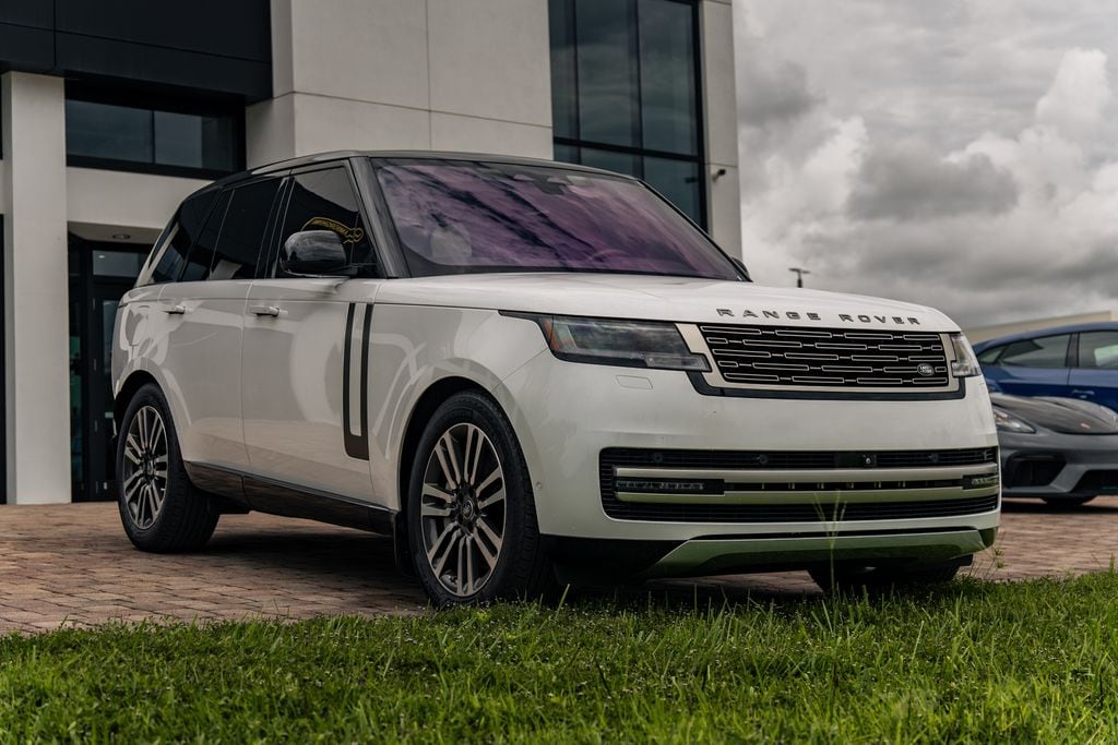2023 Land Rover Range Rover SE - Photo 7