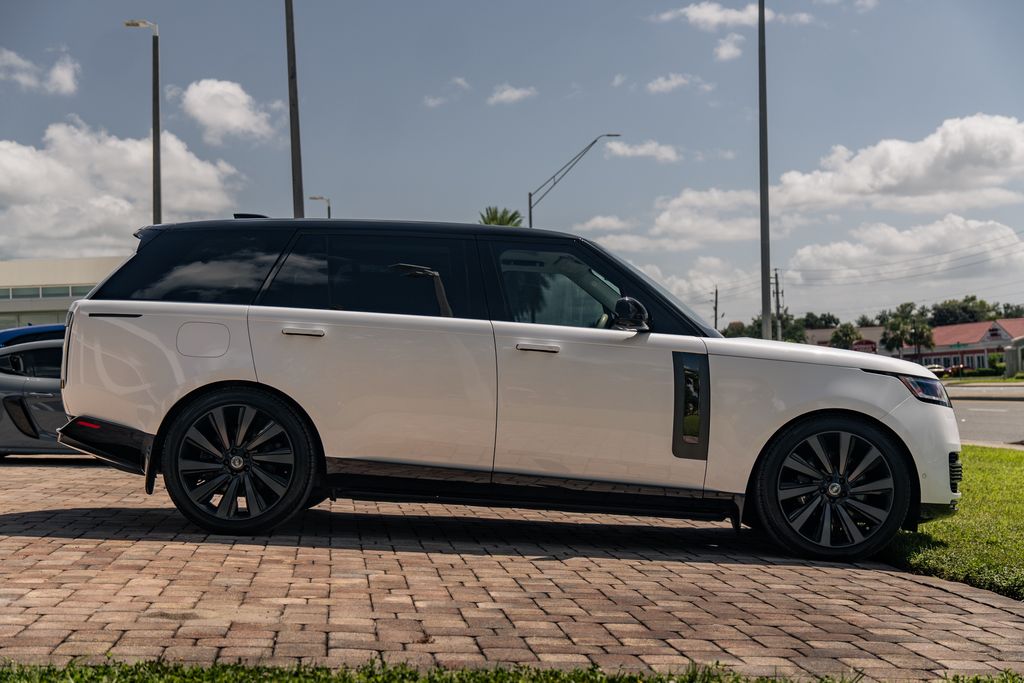 2023 Land Rover Range Rover SV - Photo 6