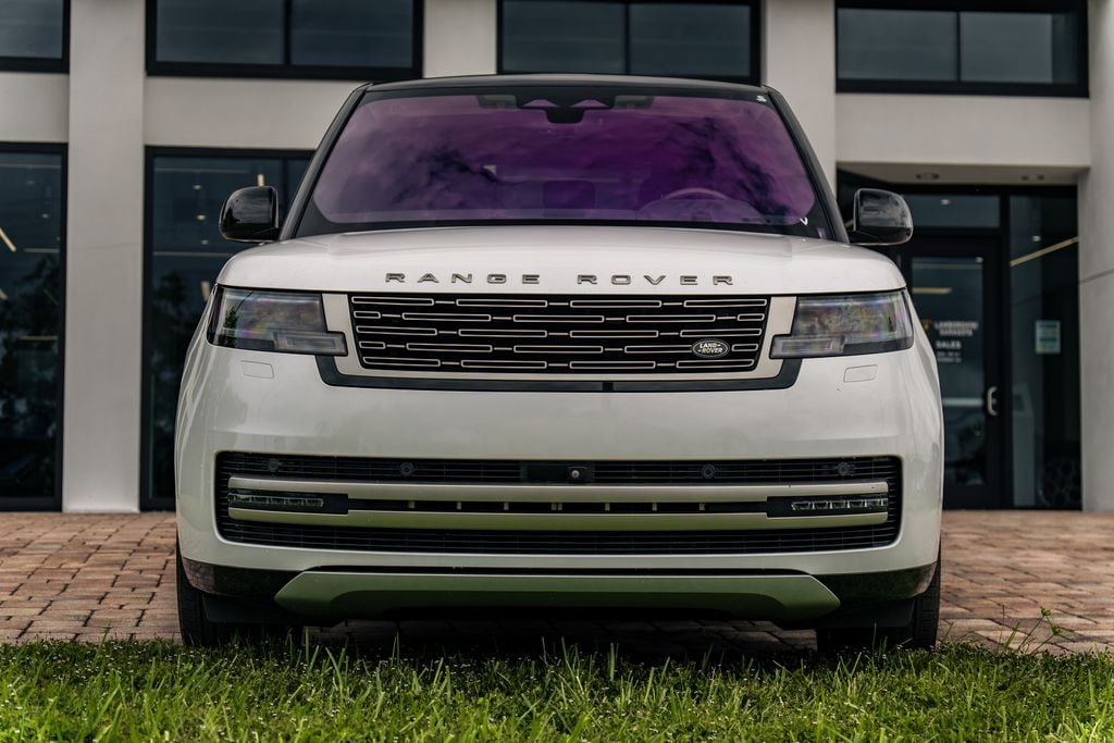 2023 Land Rover Range Rover SE - Photo 8