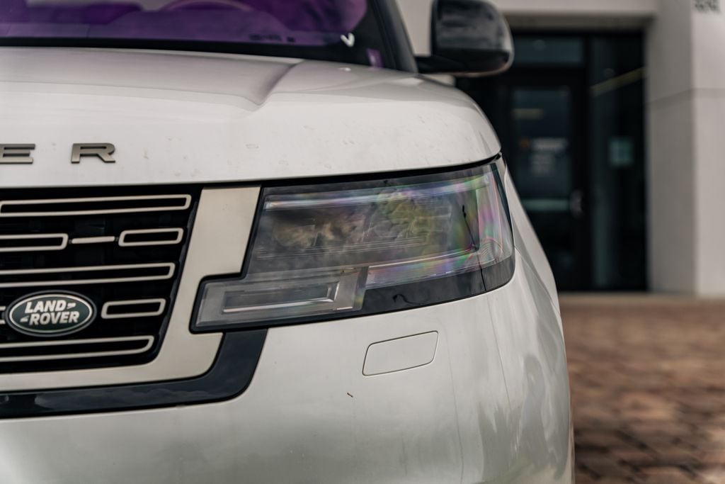 2023 Land Rover Range Rover SE - Photo 10