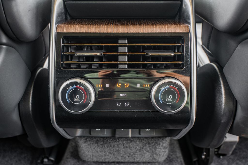 2023 Land Rover Range Rover SE - Photo 46