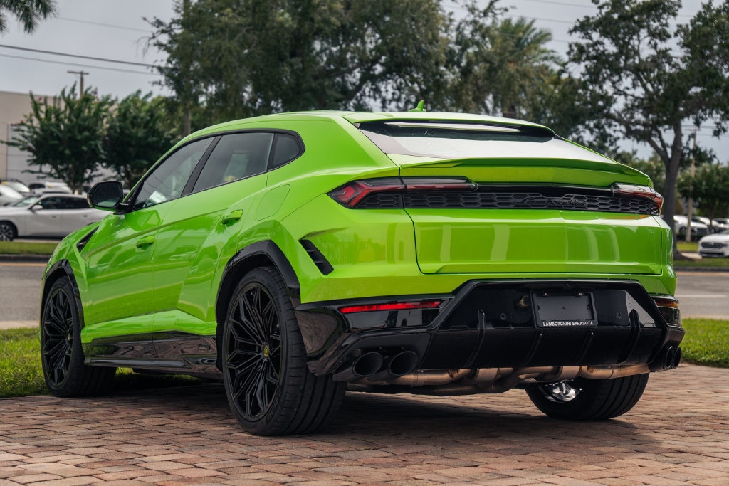 New 2026 Lamborghini Urus SE SUV