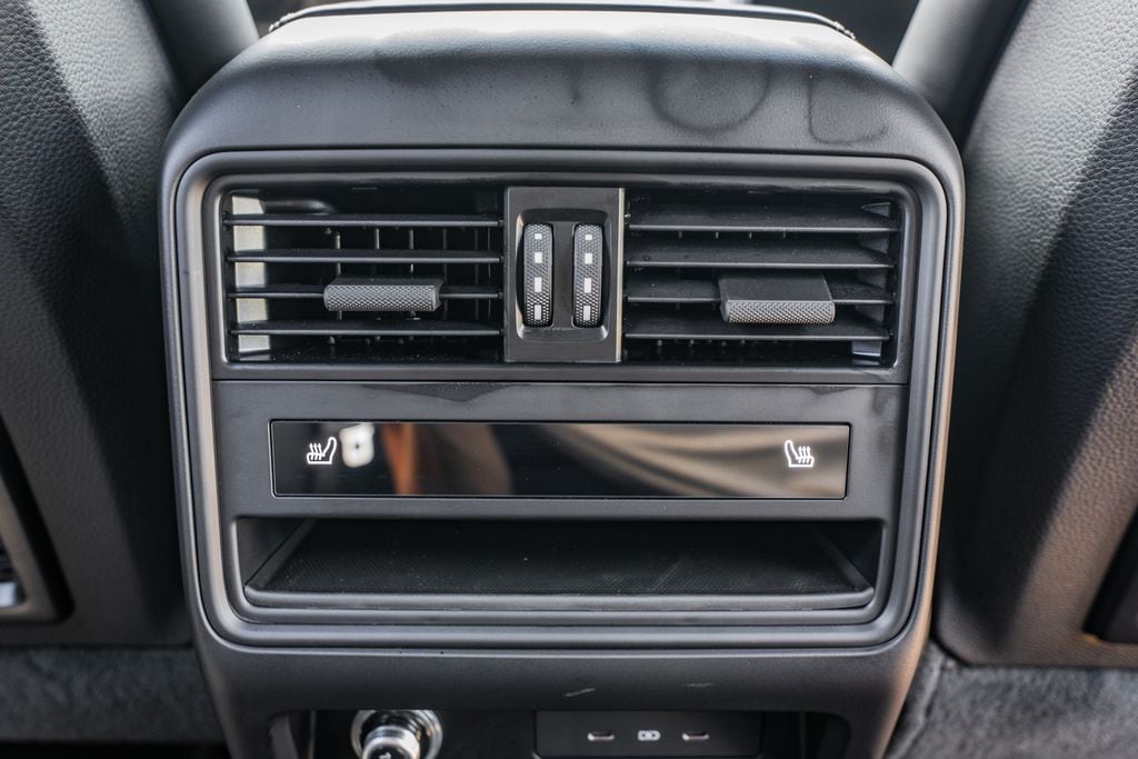 2025 Porsche Cayenne Turbo E-Hybrid - Photo 41