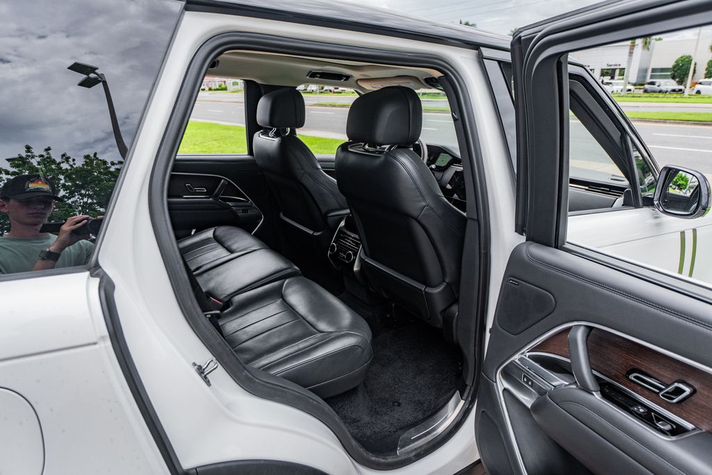 2023 Land Rover Range Rover SE - Photo 41
