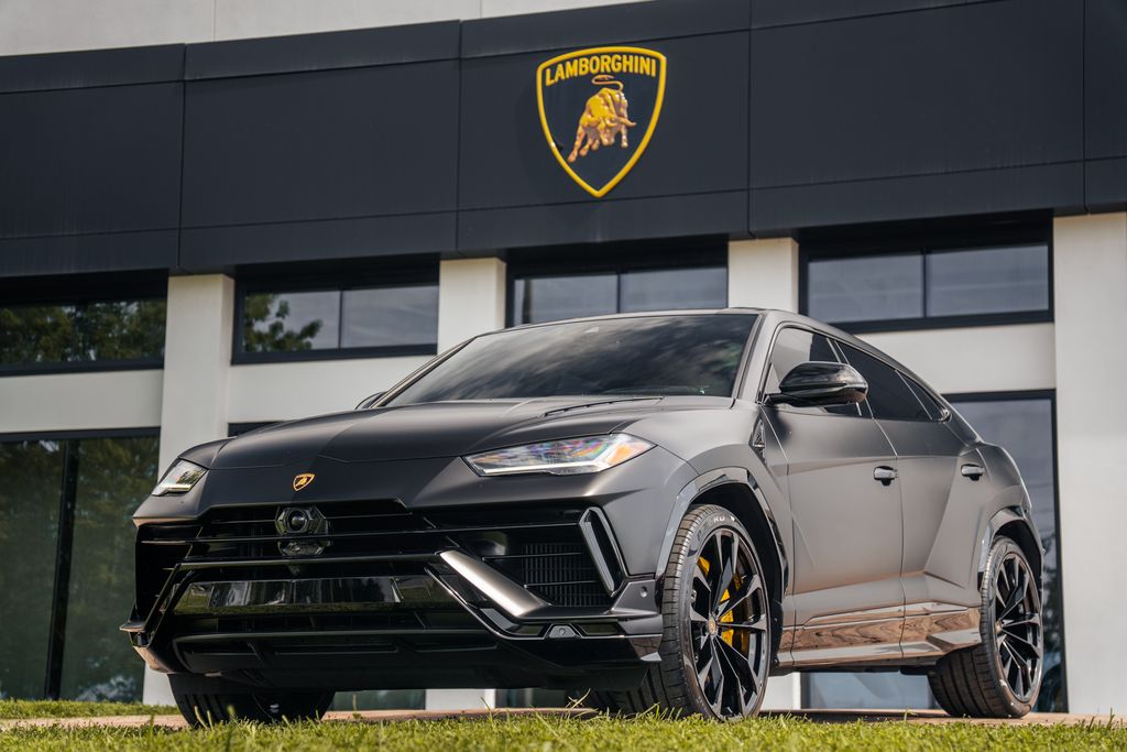 2023 Lamborghini Urus S SUV