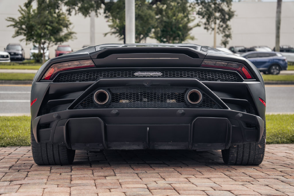 Used 2020 Lamborghini Huracan EVO Coupe
