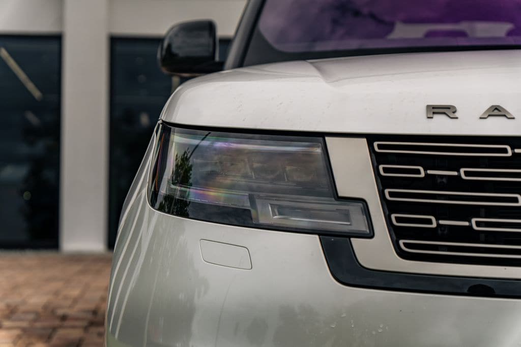 2023 Land Rover Range Rover SE - Photo 9