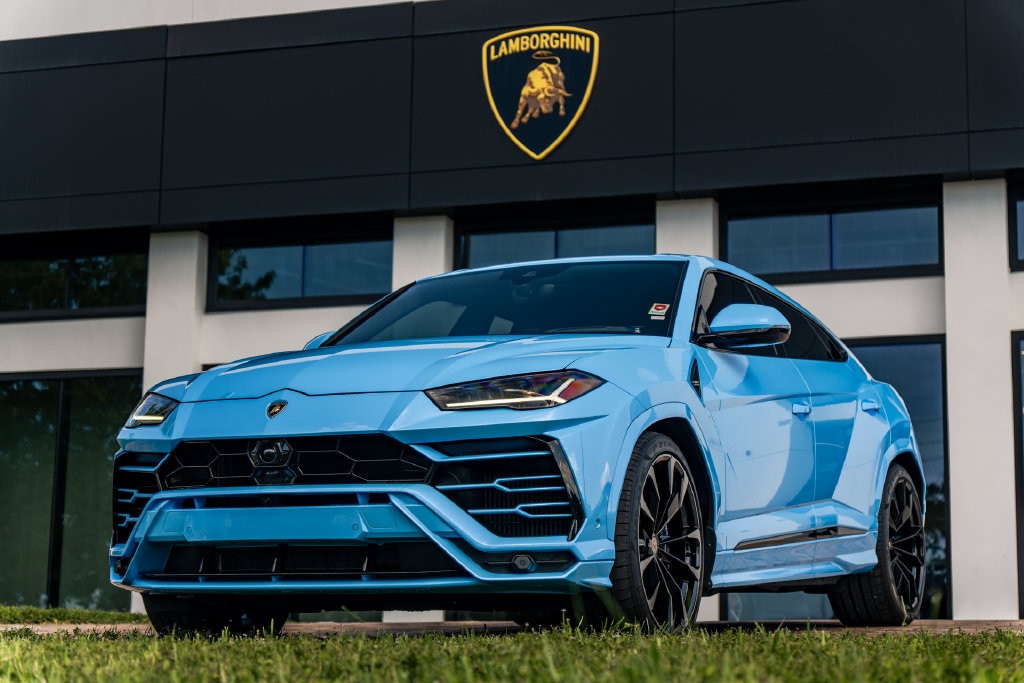 2022 Lamborghini Urus Base