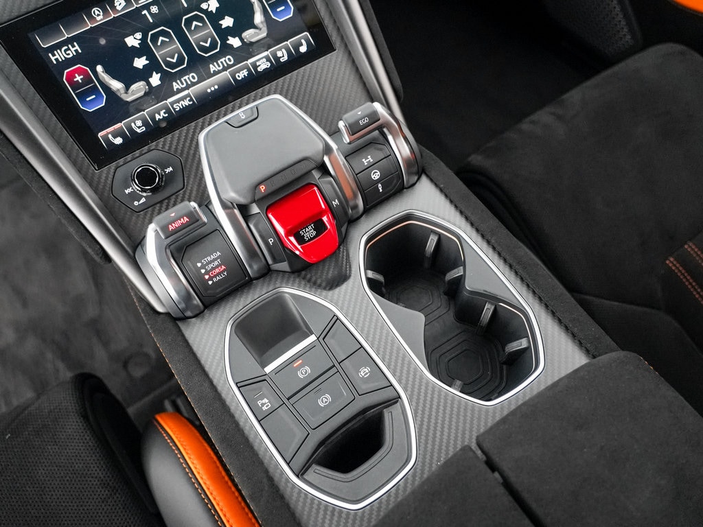 2024 Lamborghini Urus Performante - Photo 22