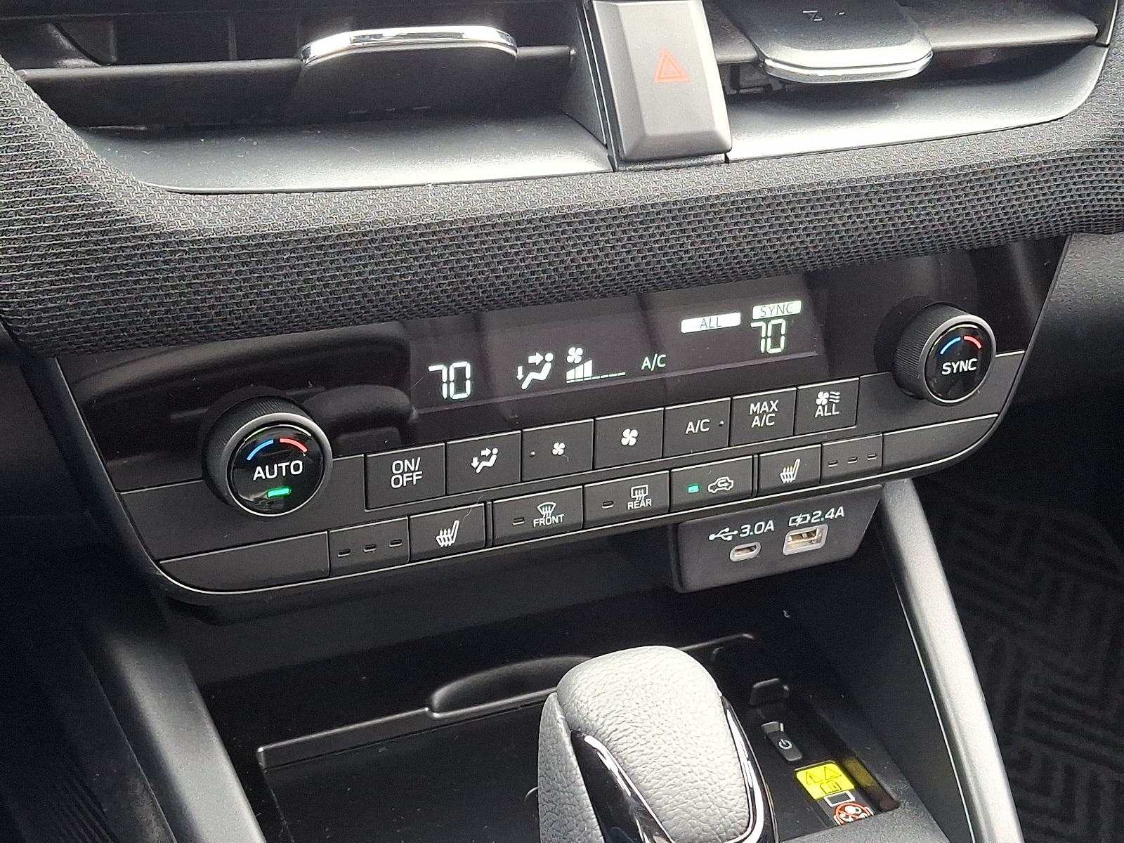 2026 Subaru Outback Premium - Photo 17