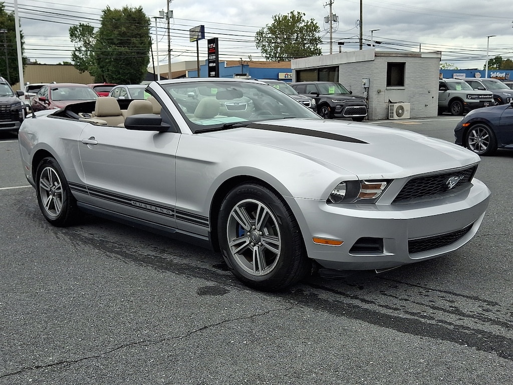 Used 2011 Ford Mustang V6 Premium Convertible