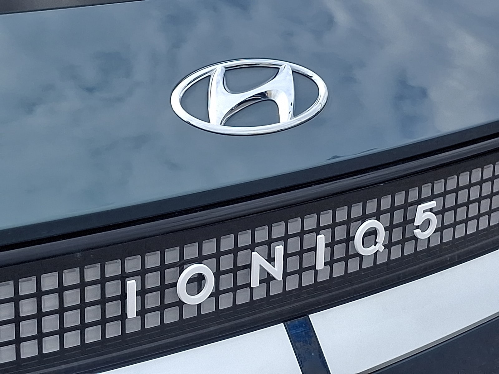 2024 Hyundai IONIQ 5 Limited - Photo 33