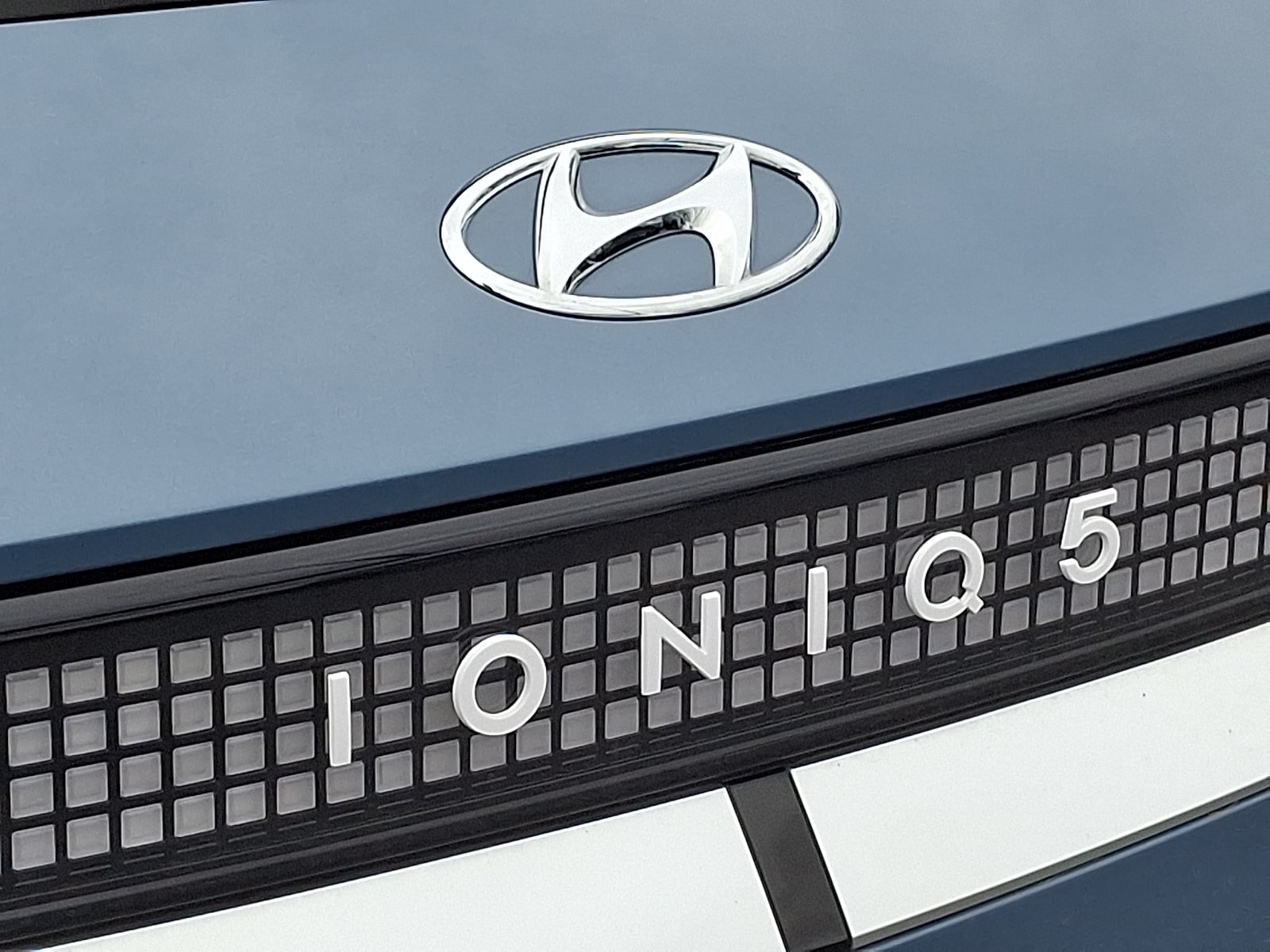 2024 Hyundai IONIQ 5 Limited - Photo 34