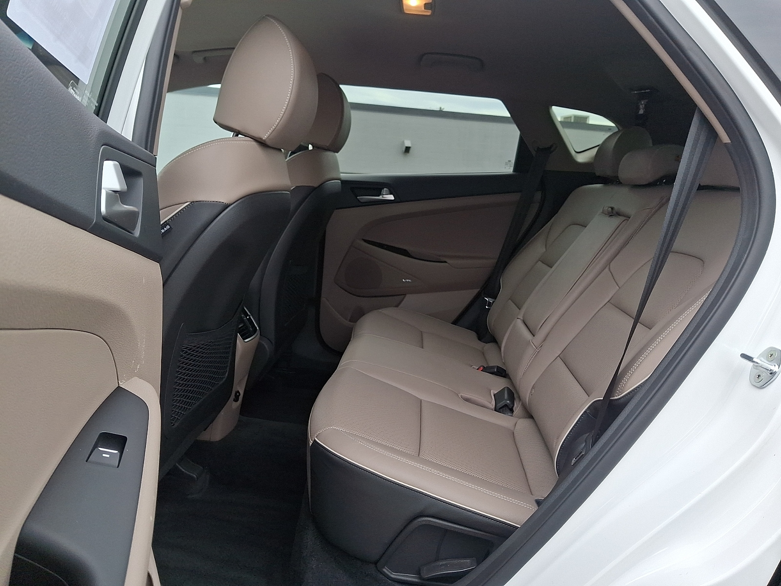 2021 Hyundai Tucson Limited - Photo 11
