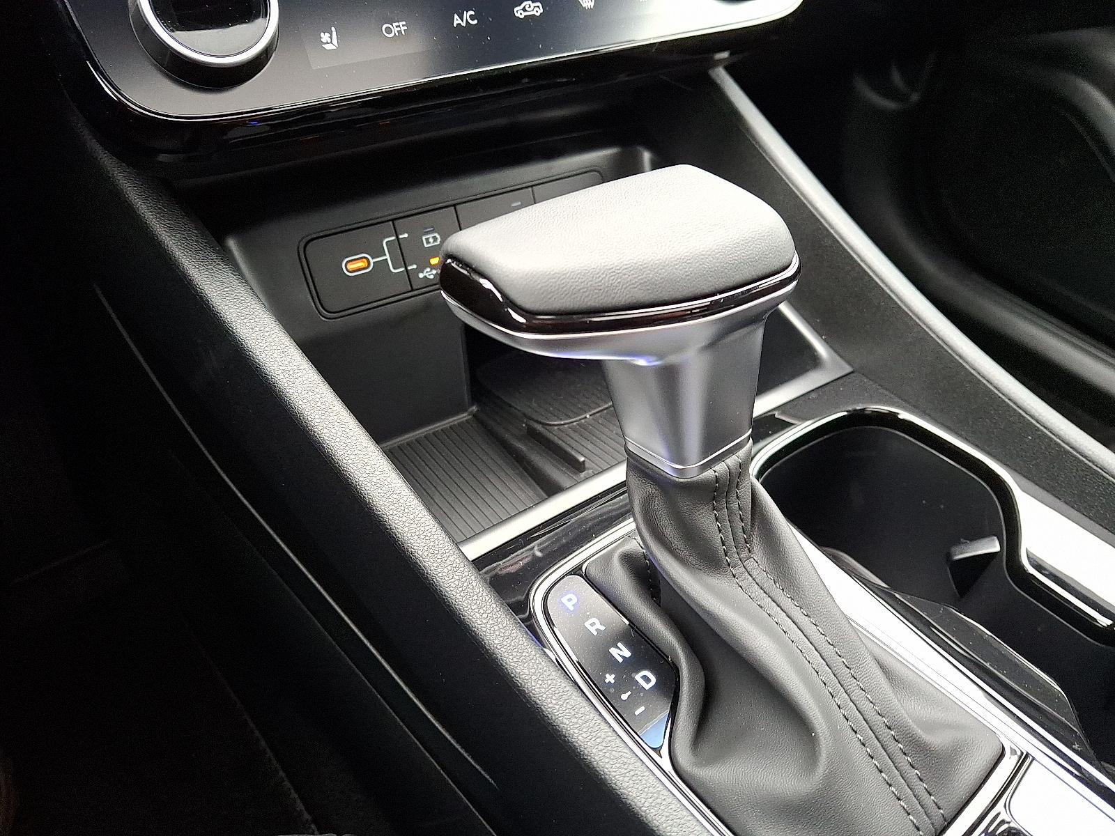 2026 Hyundai Santa Cruz Limited - Photo 11