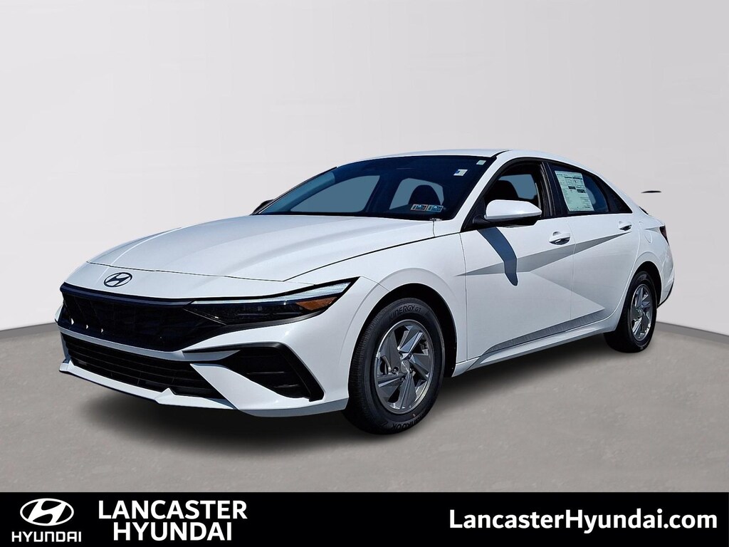 New 2026 Hyundai Elantra SE Sedan