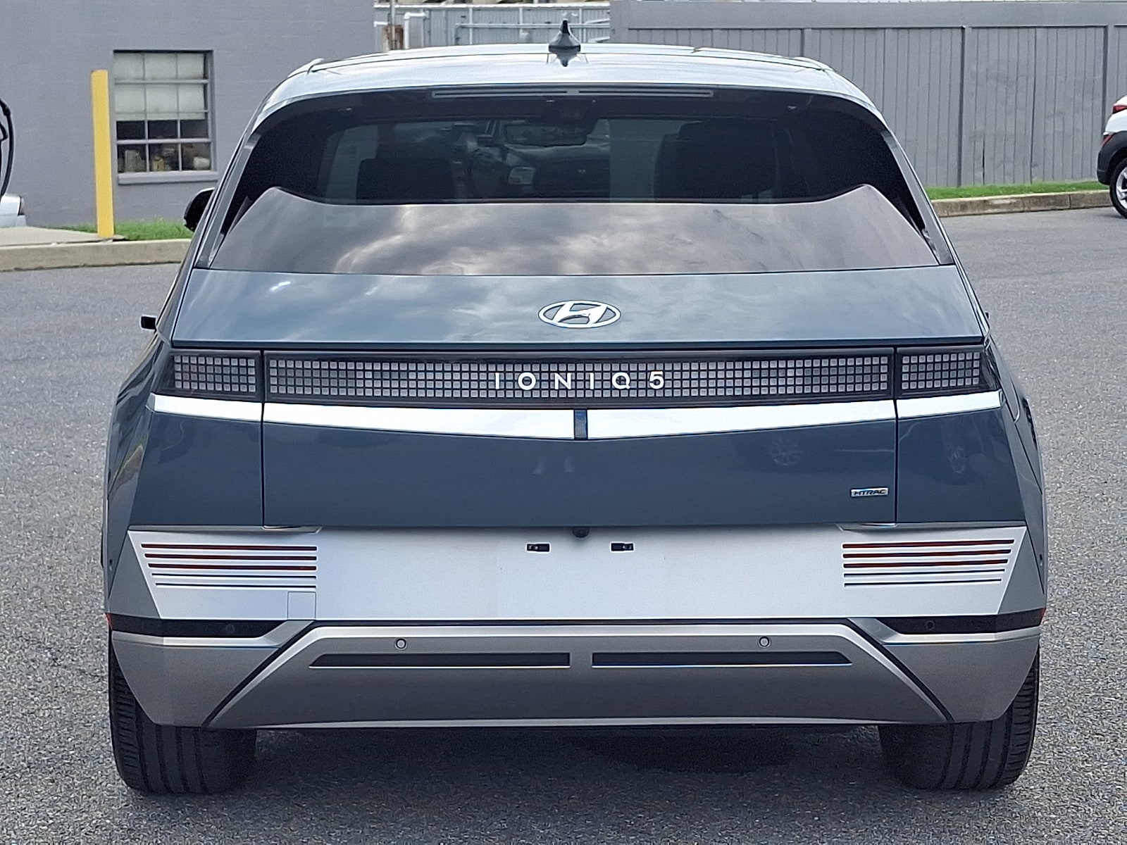 2024 Hyundai IONIQ 5 Limited - Photo 6
