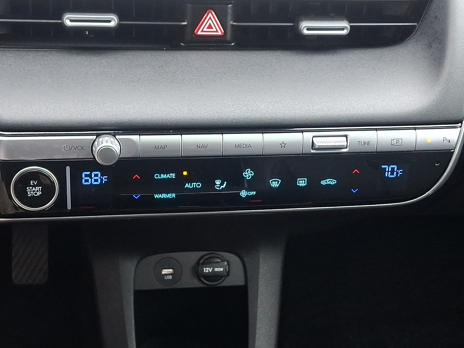 2023 Hyundai IONIQ 5 Limited - Photo 17