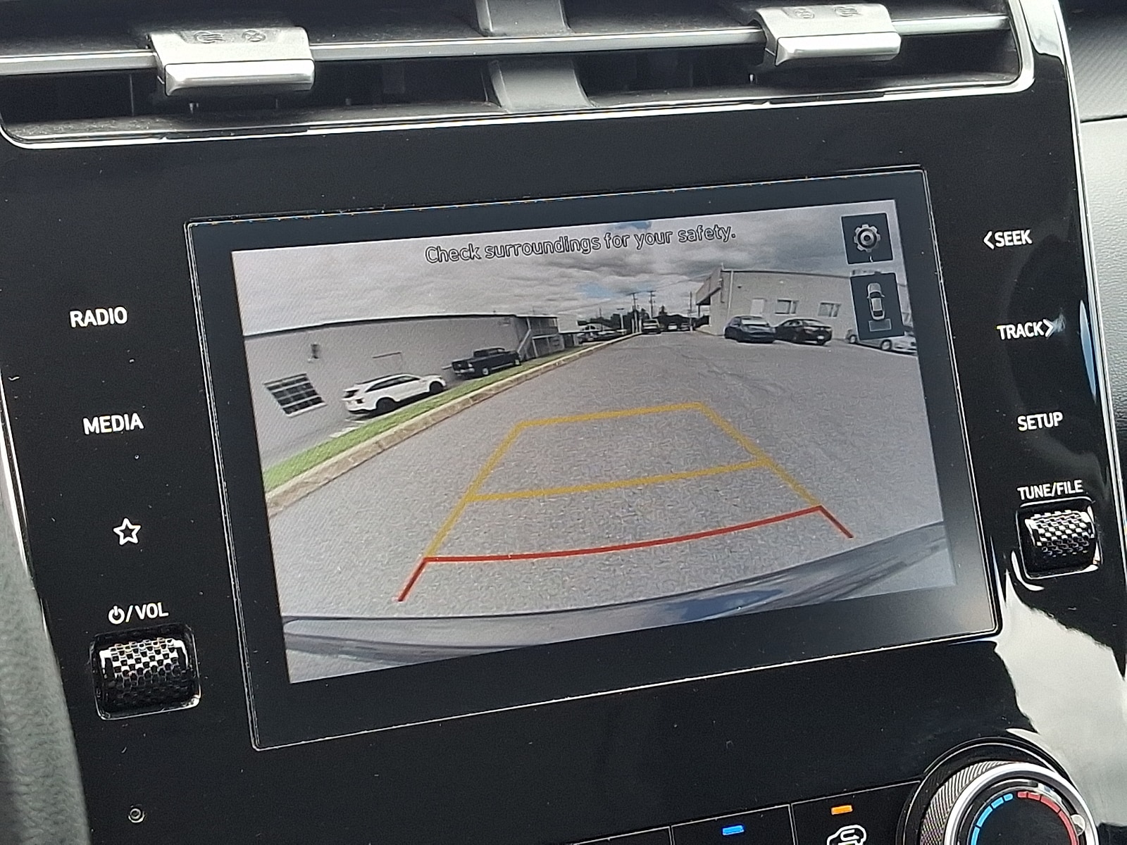 2024 Hyundai Tucson SE - Photo 18