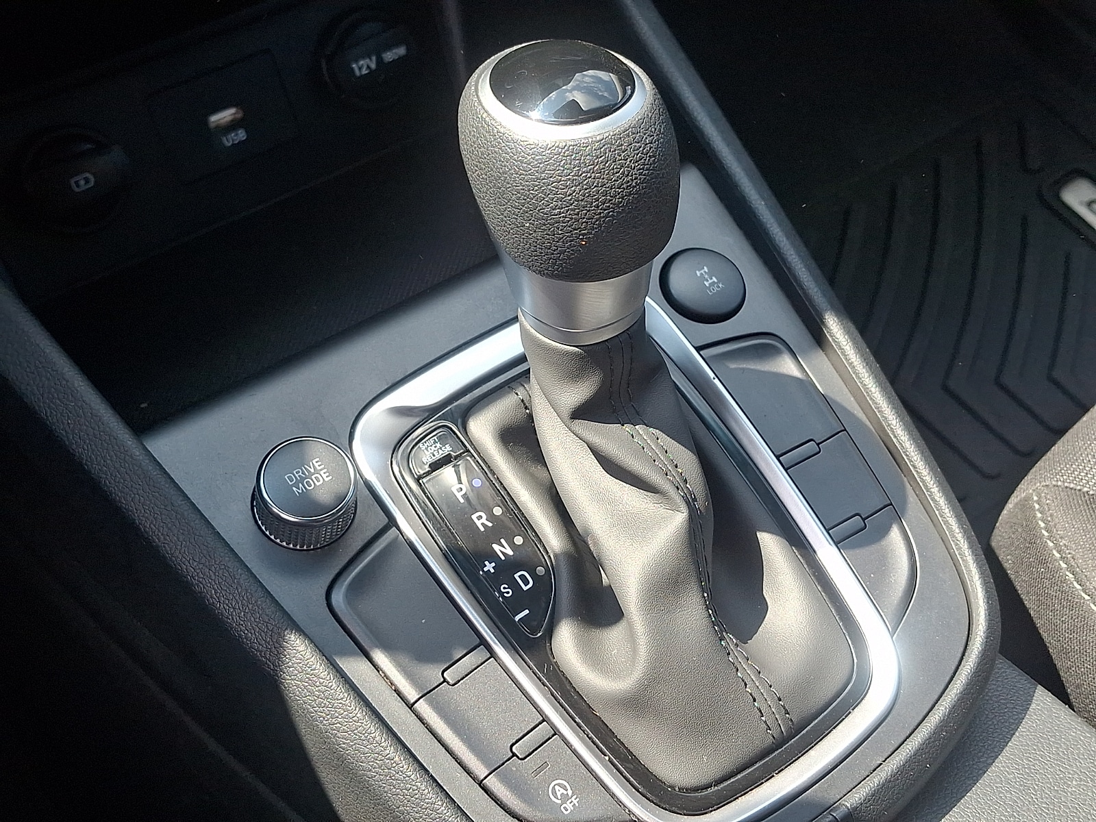 2023 Hyundai Kona SEL - Photo 15