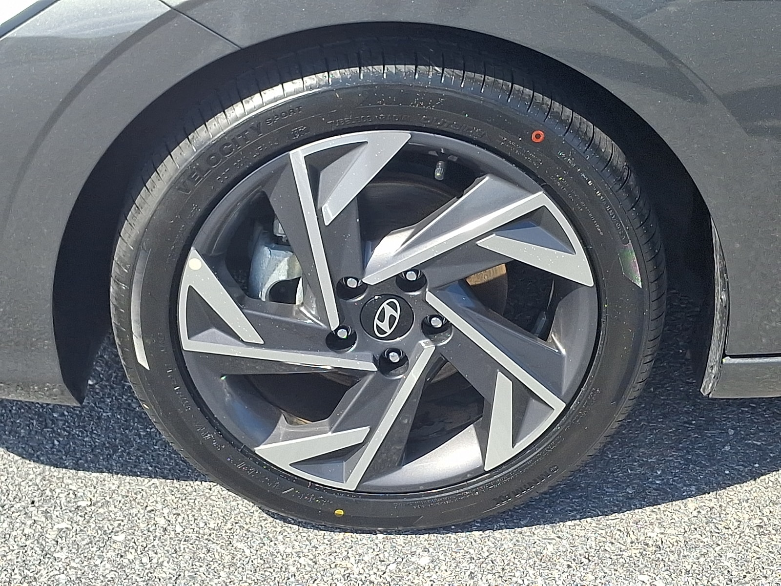 2024 Hyundai Elantra SEL - Photo 9