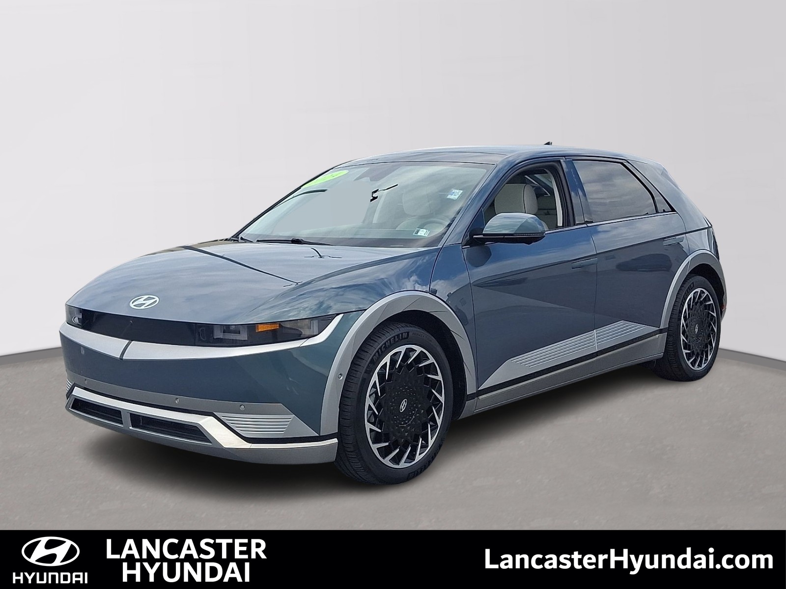 2024 Hyundai IONIQ 5 Limited - Photo 1