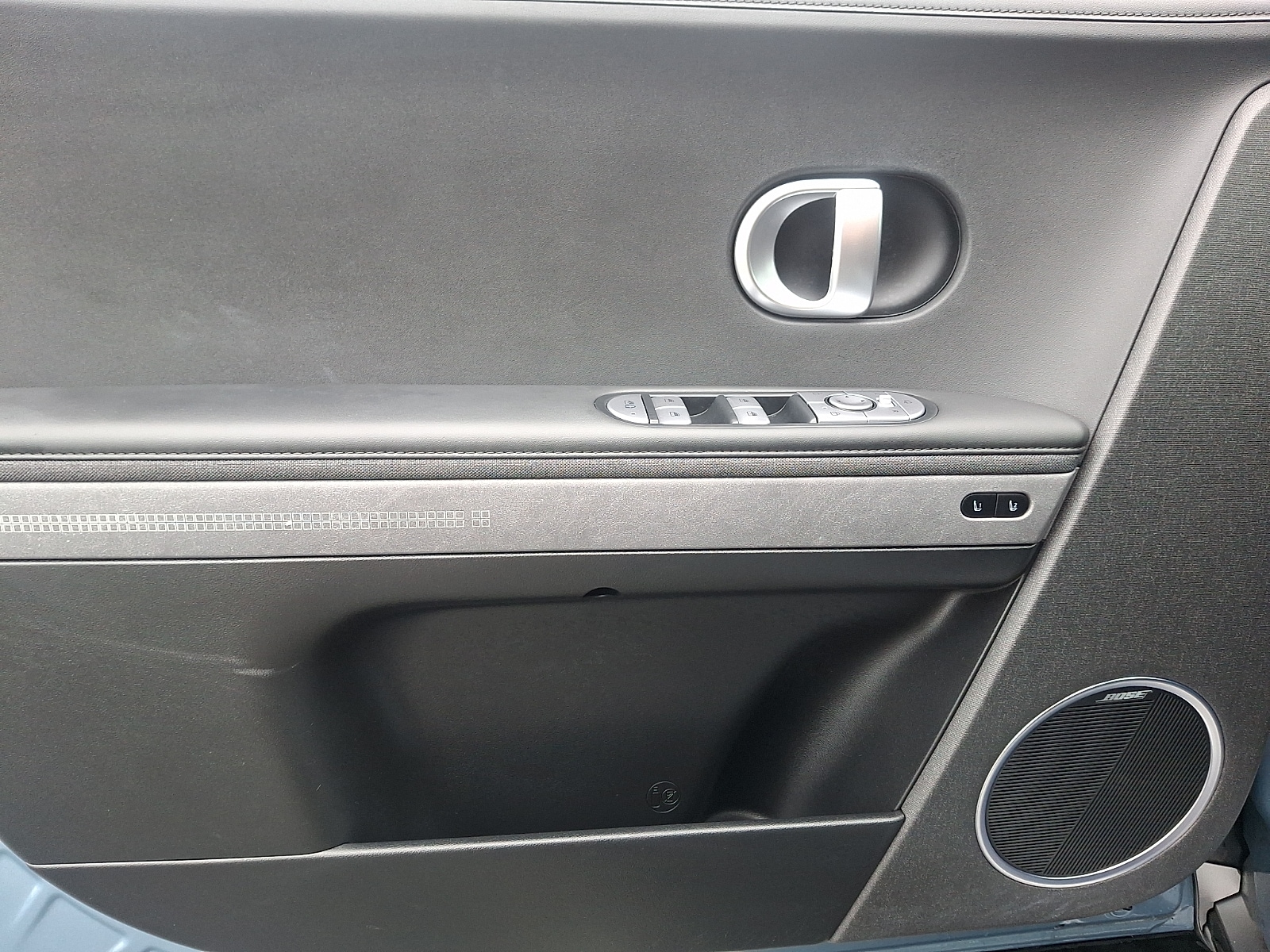 2023 Hyundai IONIQ 5 Limited - Photo 13