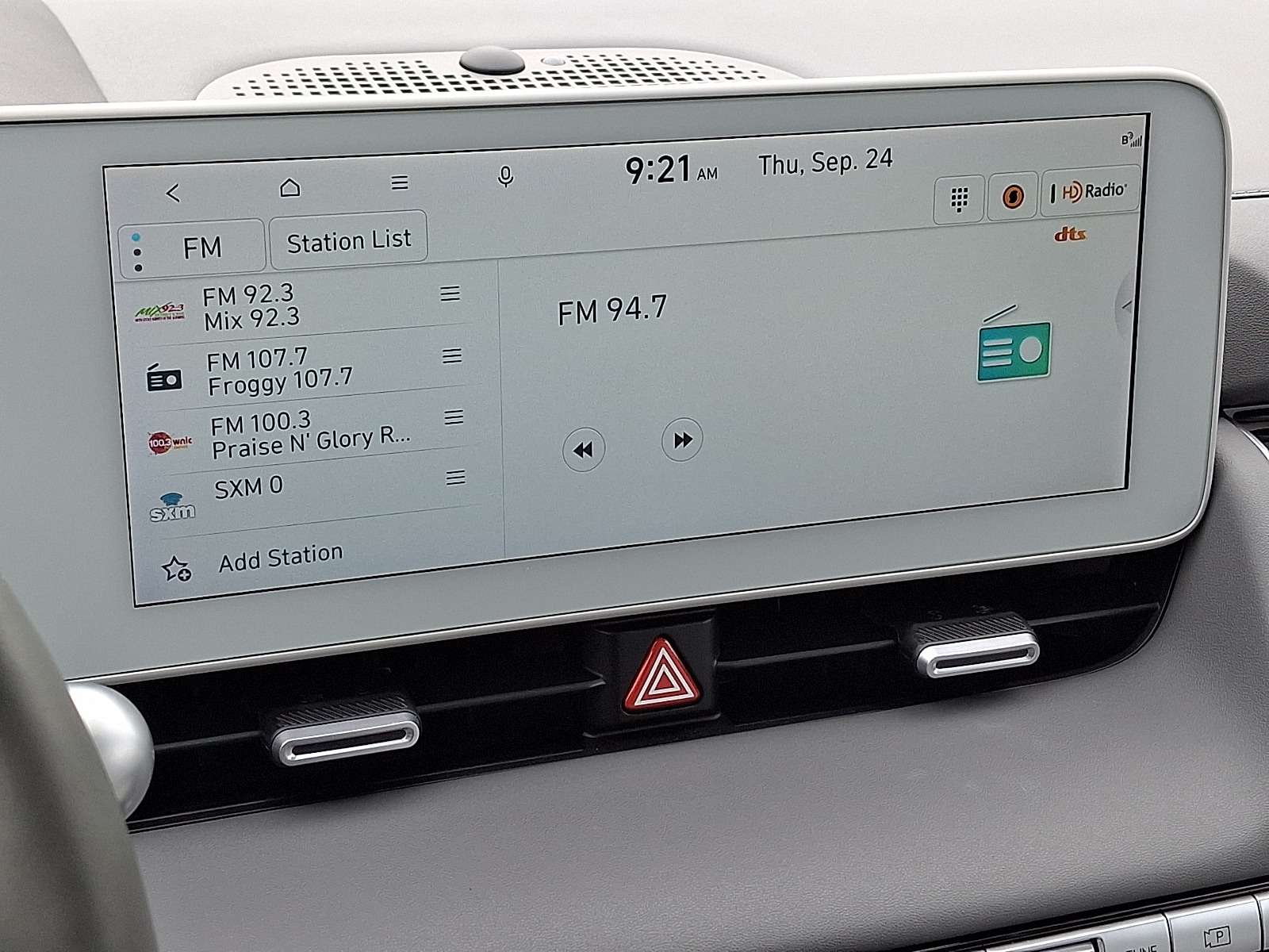 2024 Hyundai IONIQ 5 Limited - Photo 19