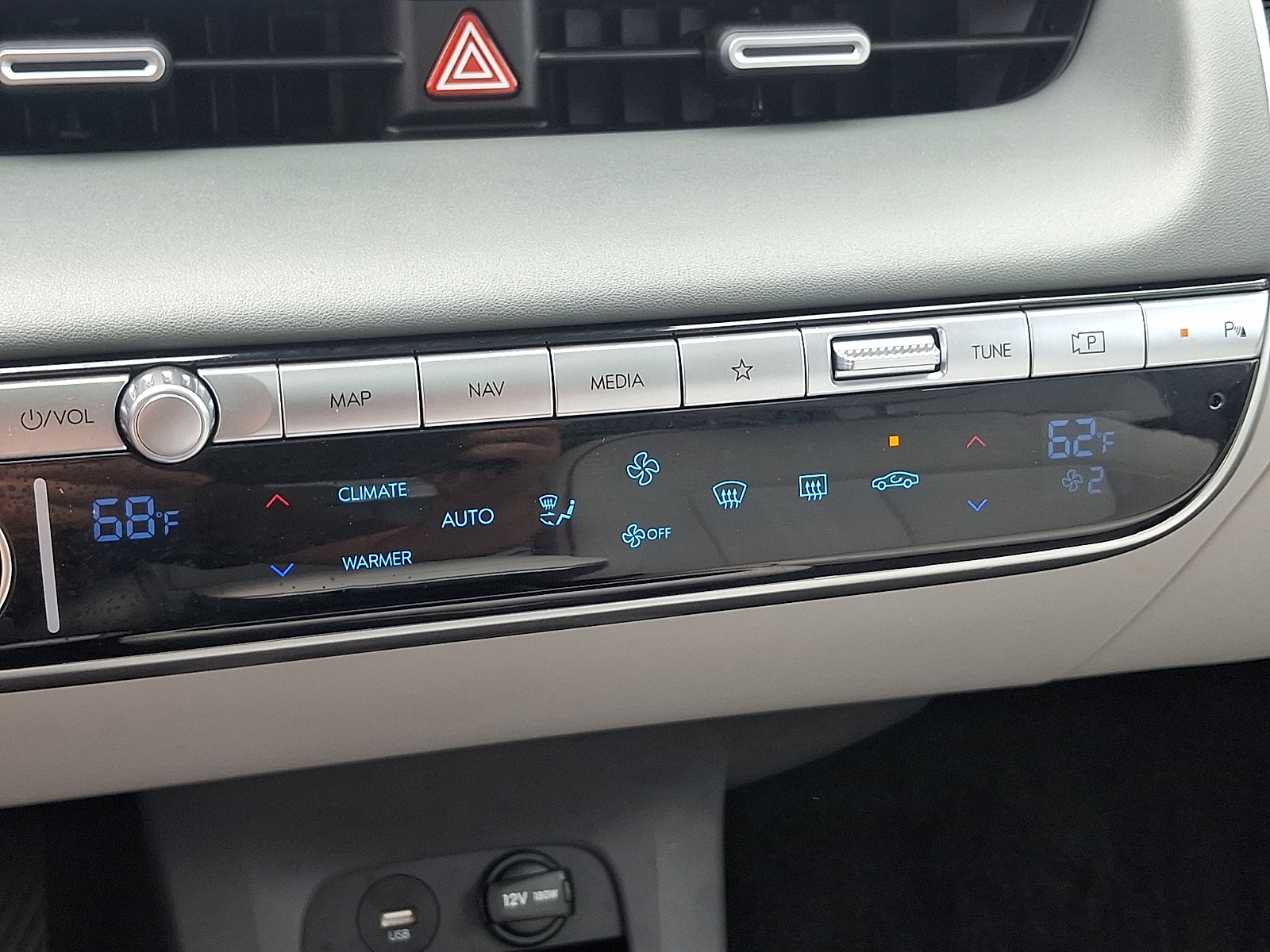 2024 Hyundai IONIQ 5 Limited - Photo 15
