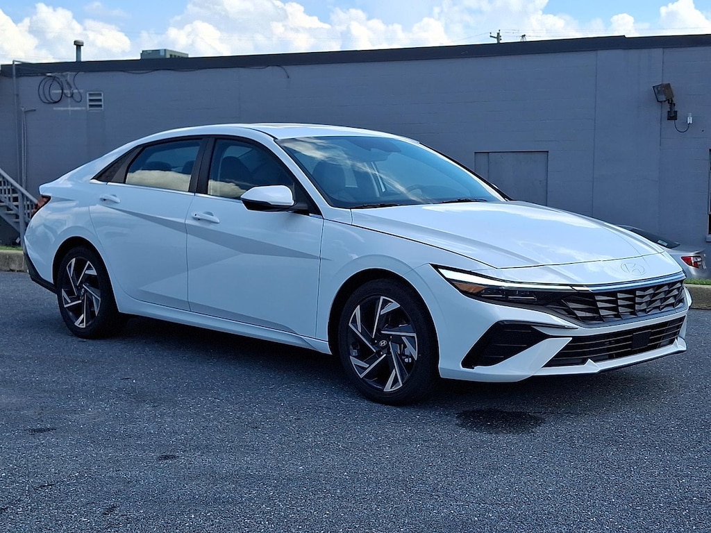 New 2026 Hyundai Elantra Limited Sedan