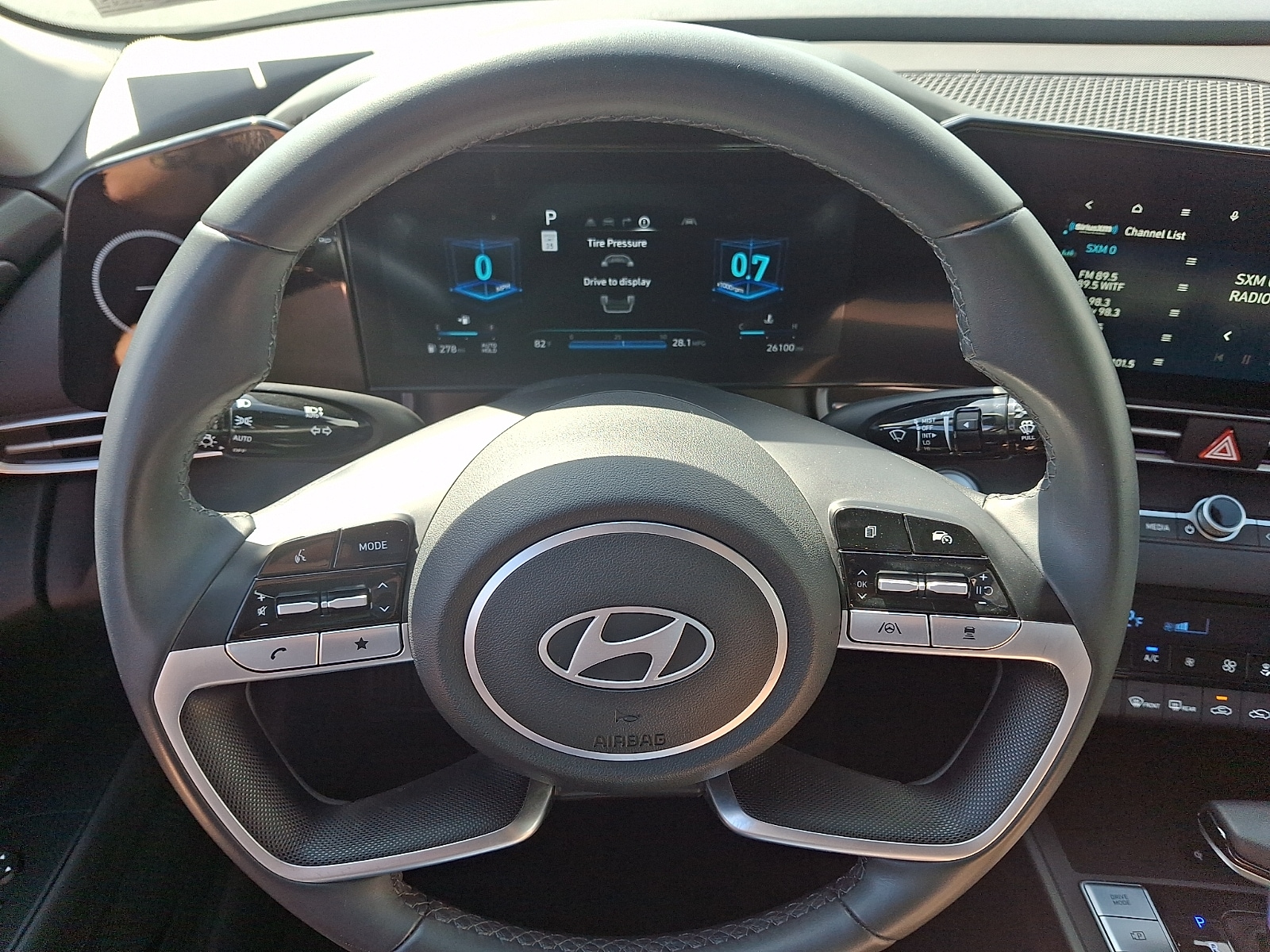 2024 Hyundai Elantra SEL - Photo 21