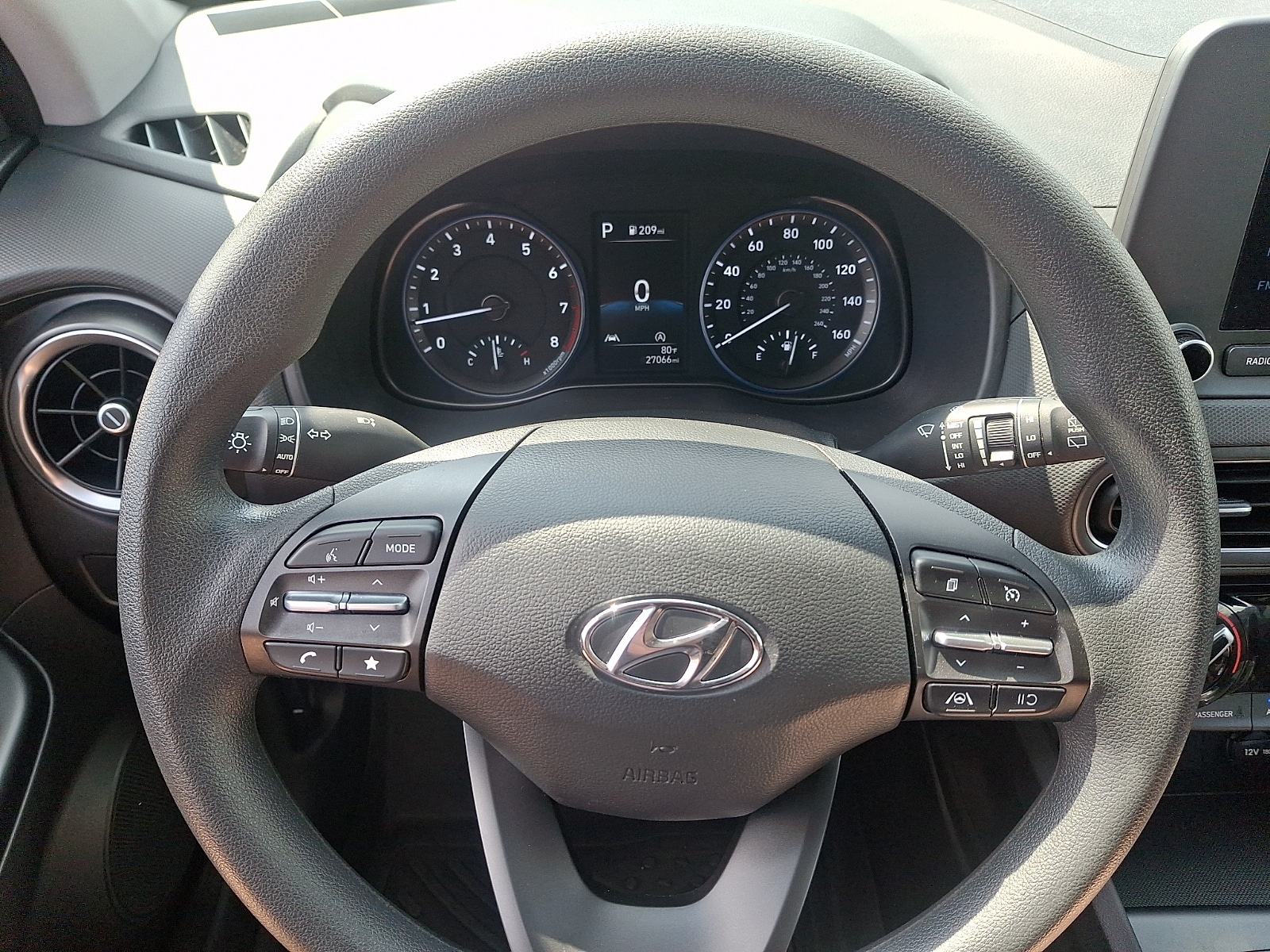 2023 Hyundai Kona SEL - Photo 19