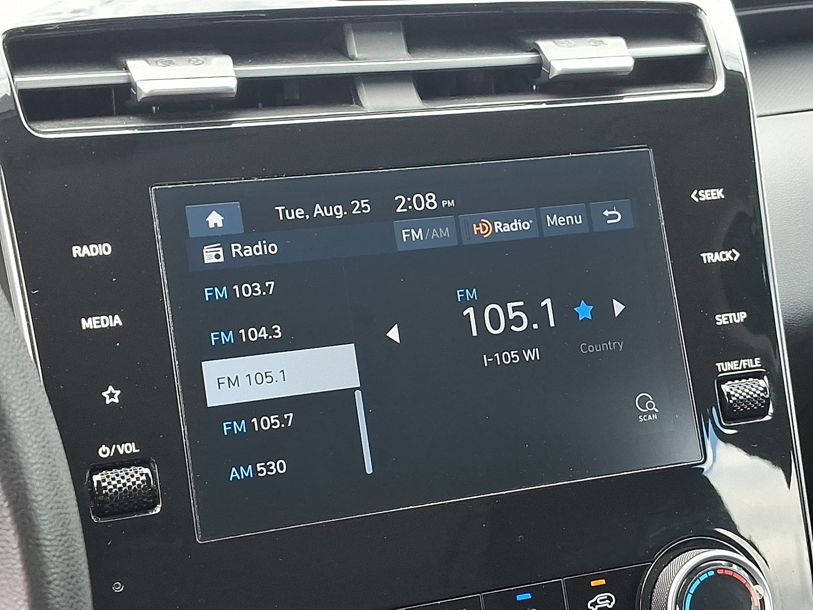 2024 Hyundai Tucson SE - Photo 17