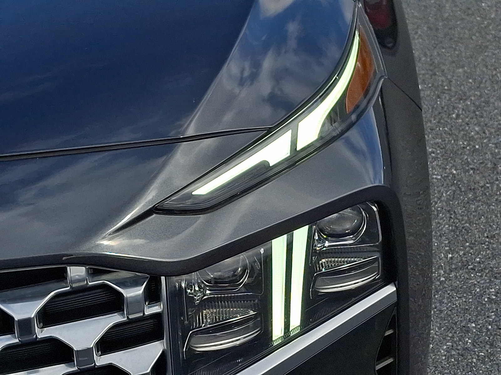2023 Hyundai Santa Fe Limited - Photo 10