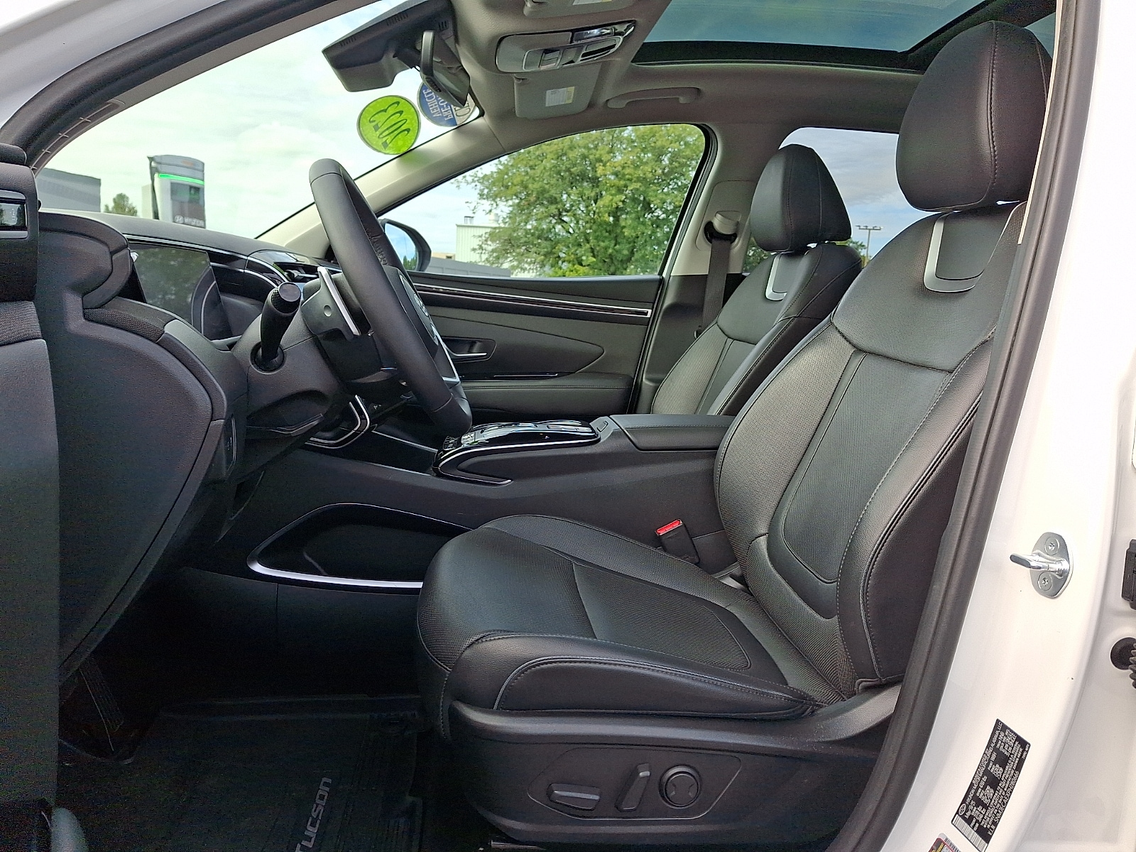 2023 Hyundai Tucson Limited - Photo 14